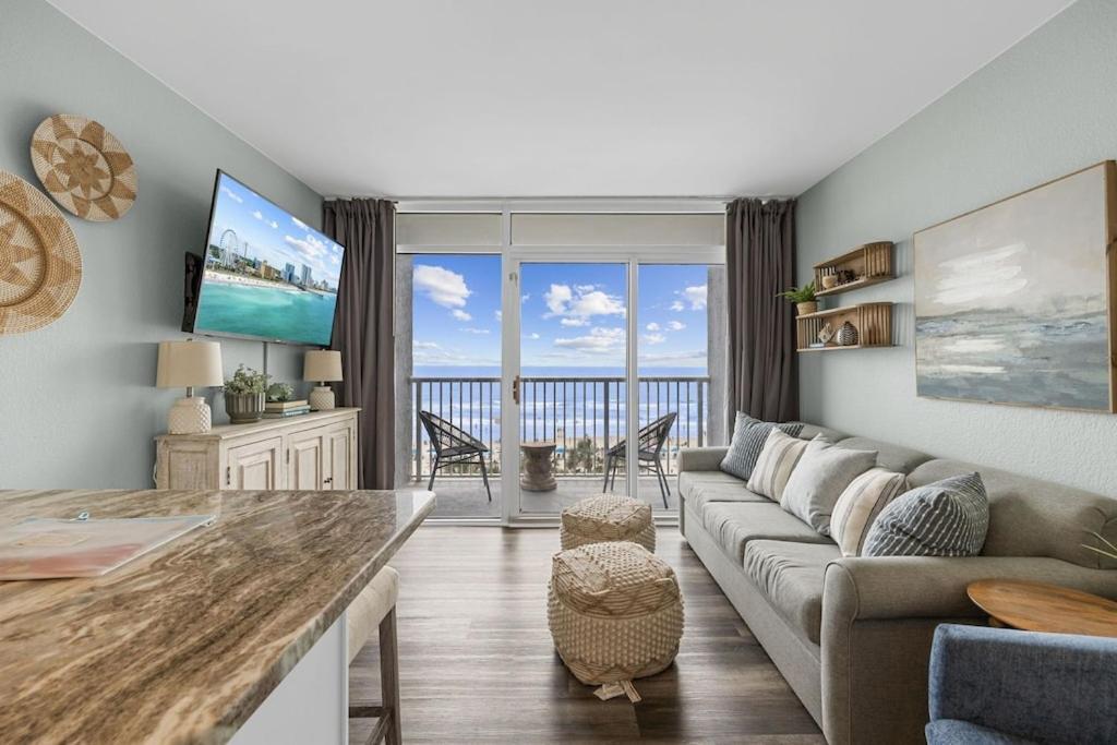Direct Oceanfront- King Bedroom- Amazing Views/Pools/Hot Tubs/Beach Access/Golf Миртл-Бич Экстерьер фото